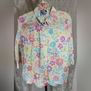 Classic Elements White Yellow and Pink Top Vibrant Floral Design Nwot